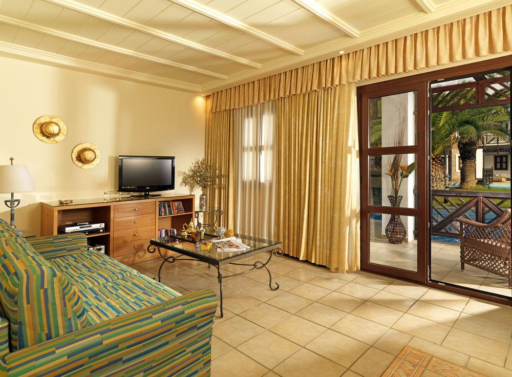 Mitsis Royal Mare Hotel Hersonissos  Eksteriør billede